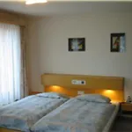 Pas De Cheville Hotel