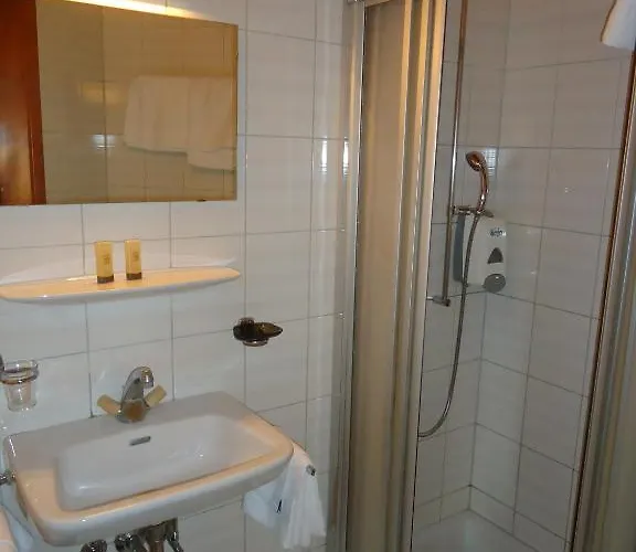 Hotel Pas De Cheville 3*